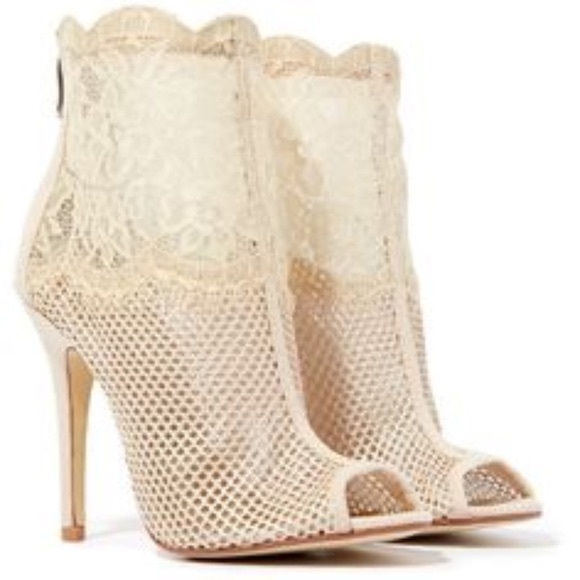 chinese laundry lace booties